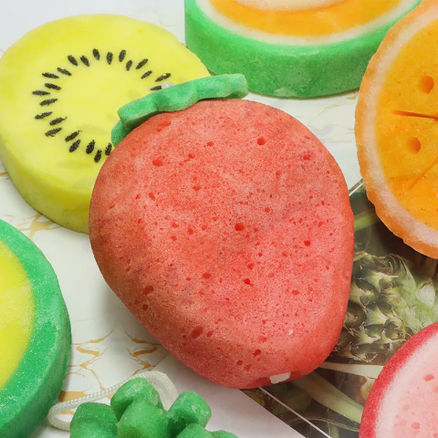Sabonete esponja de frutas de marca própria no atacado