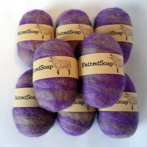 Sabonete de lã feltrada personalizado